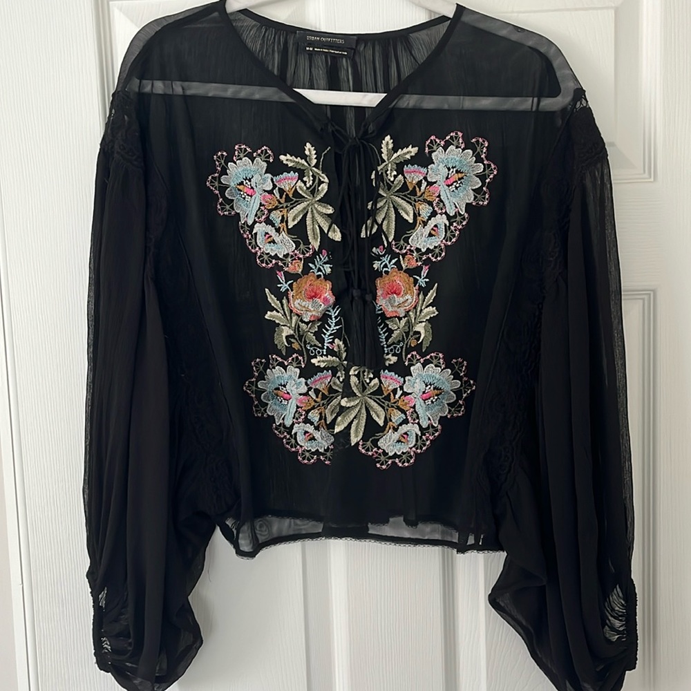 Black Urban Outfitters Top